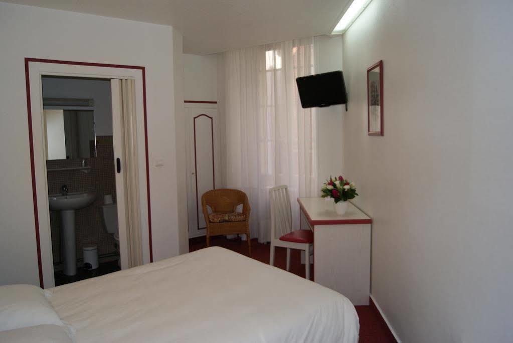 Hotel Suzane Angers Exterior photo